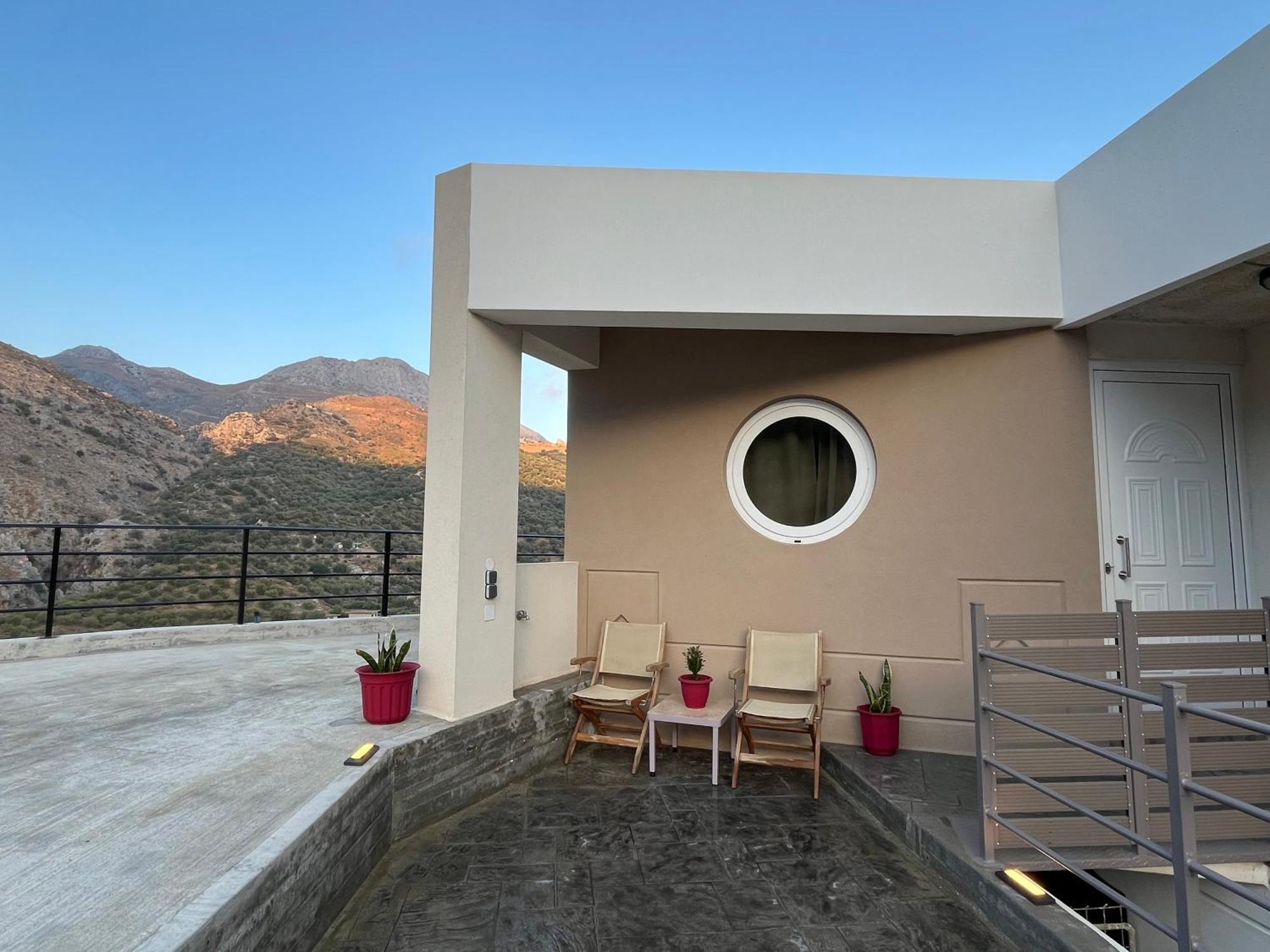 Capostango Apartments - Stunning Views Of Libyan Sea Ano Rodhakinon Exterior photo