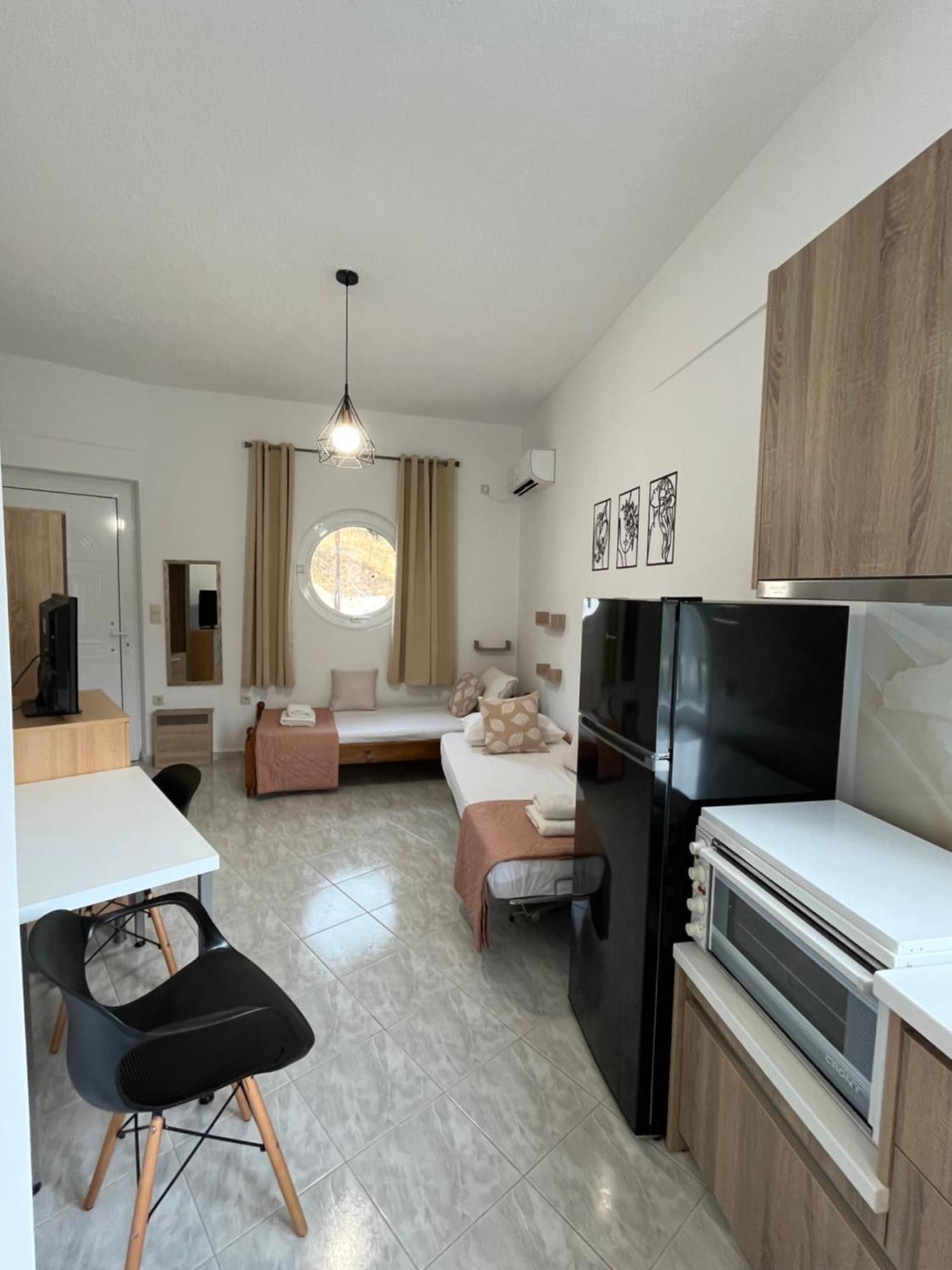 Capostango Apartments - Stunning Views Of Libyan Sea Ano Rodhakinon Exterior photo